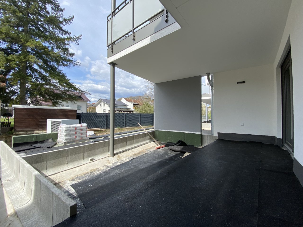 Terrasse mit Blick ins Grüne